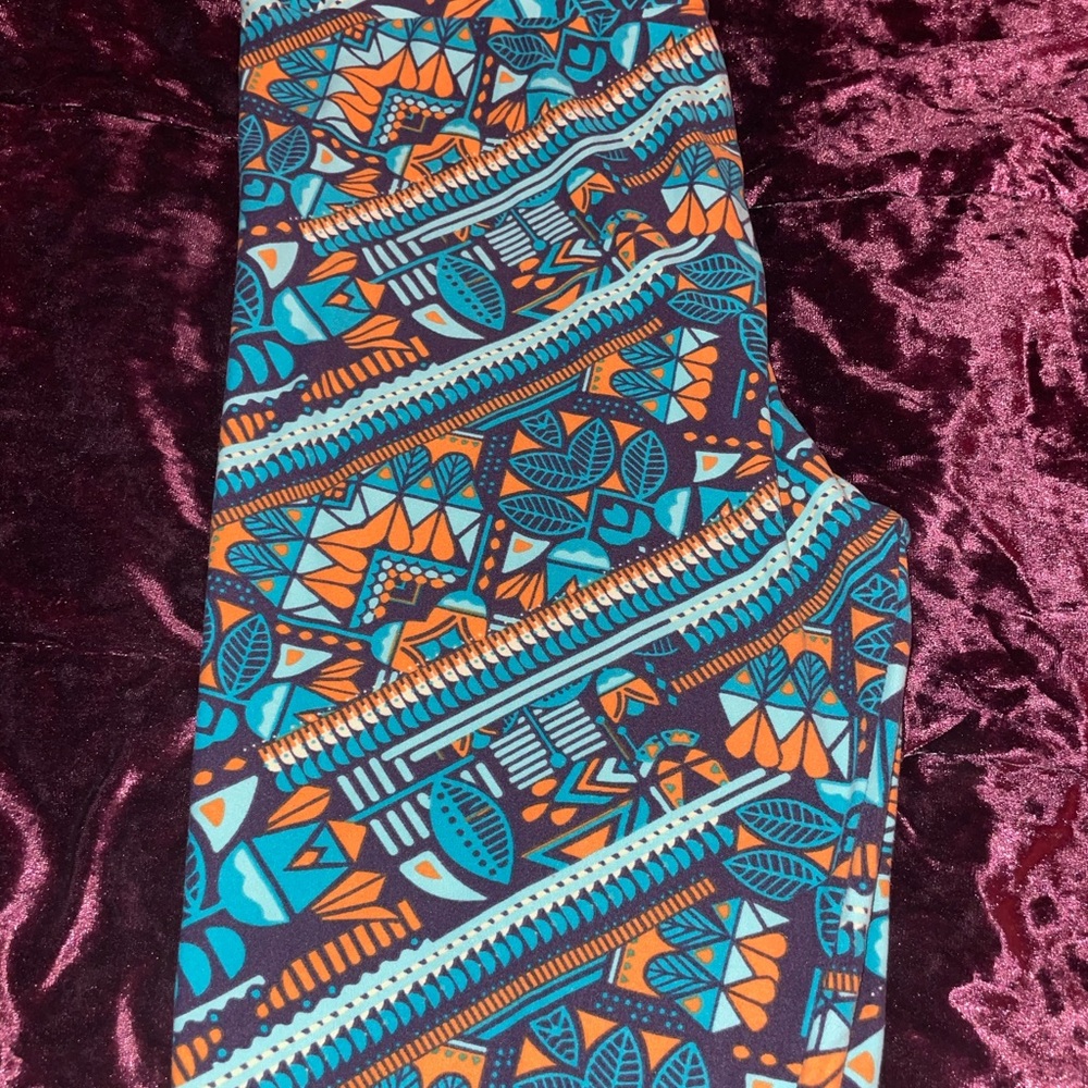 TC Aztec LuLaroe leggings